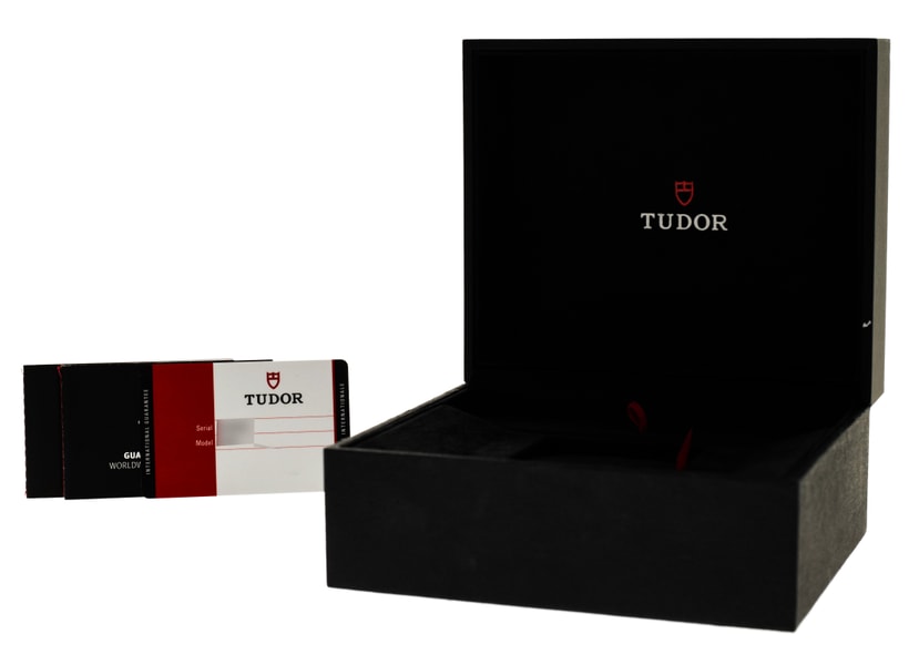 Tudor Glamour Date & Day 56000